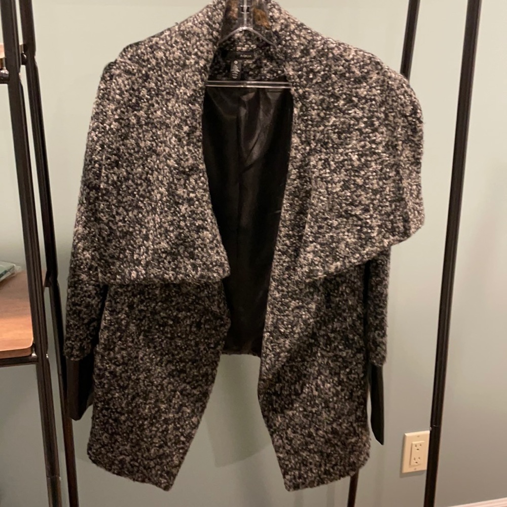 Aqua coat faux leather sleeve size M